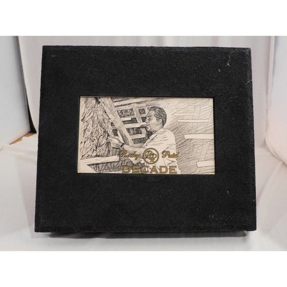 ROCKY PATEL DECADE ROBUSTO BLACK TEXTURED WOODEN EMPTY CIGAR BOX - Picture 1 of 6